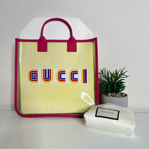 Gucci Handbags - Gucci Amour clear vinyl transparent tote pink handbag purse new